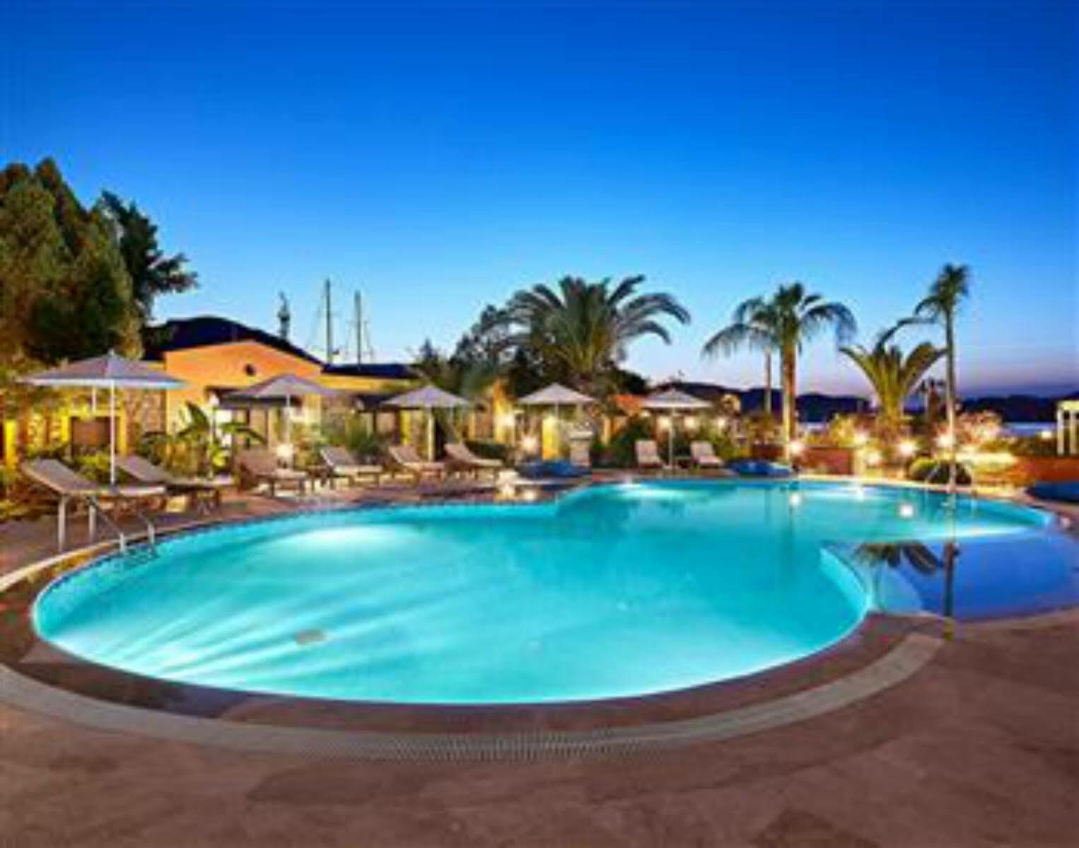 Fi Light Solto Boutique Beach Hotel Σελιμιγιέ Εξωτερικό φωτογραφία